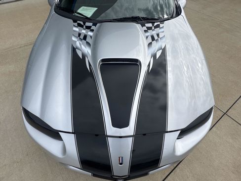 Used 2002 Chevrolet Camaro Z28 w/ SS Performance/Appearance Pkg RWD image 23