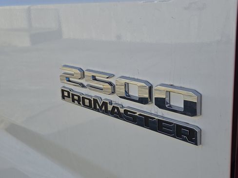 Used 2025 RAM ProMaster 2500 w/ Convenience Group image 6