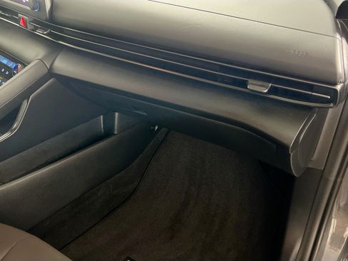 Used 2025 Hyundai Elantra Sport w/ Cargo Package FWD image 35