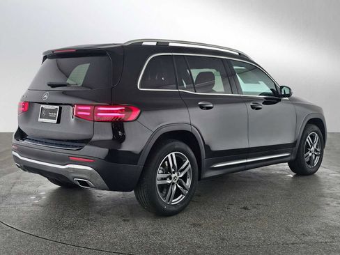 New 2026 Mercedes-Benz GLB 250 image 3
