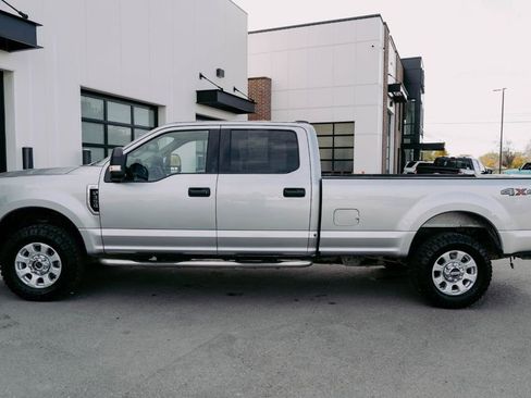 Used 2022 Ford F350 XLT image 4