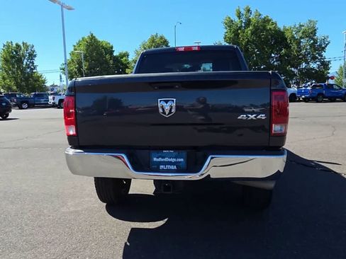 Used 2018 RAM 2500 Tradesman w/ Chrome Appearance Group AWD/4WD image 7