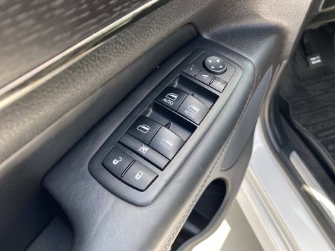 Used 2018 Jeep Grand Cherokee High Altitude image 17