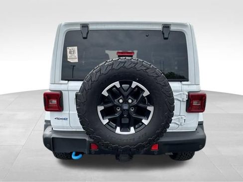 Used 2024 Jeep Wrangler Unlimited Rubicon 4xe AWD/4WD image 6