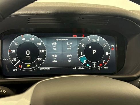 New 2025 Land Rover Discovery Dynamic SE image 39