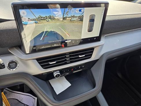 New 2026 Ford Explorer Active RWD image 14