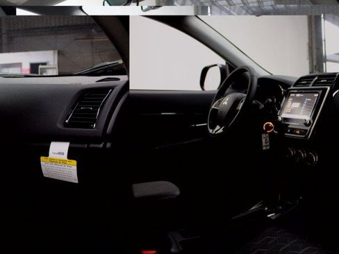 New 2026 Mitsubishi Outlander Sport LE AWD/4WD image 17