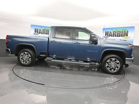 New 2026 Chevrolet Silverado 2500 LT w/ All Star Edition AWD/4WD image 7