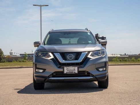 Used 2017 Nissan Rogue SL w/ SL Premium Package AWD/4WD image 2
