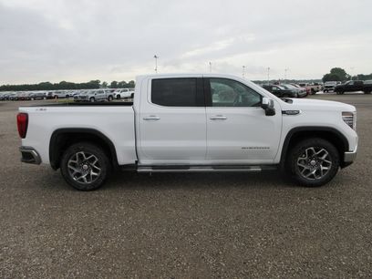 New 2026 GMC Sierra 1500 SLT w/ SLT Premium Plus Package