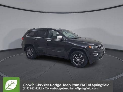 Used 2017 Jeep Grand Cherokee Limited AWD/4WD image 2