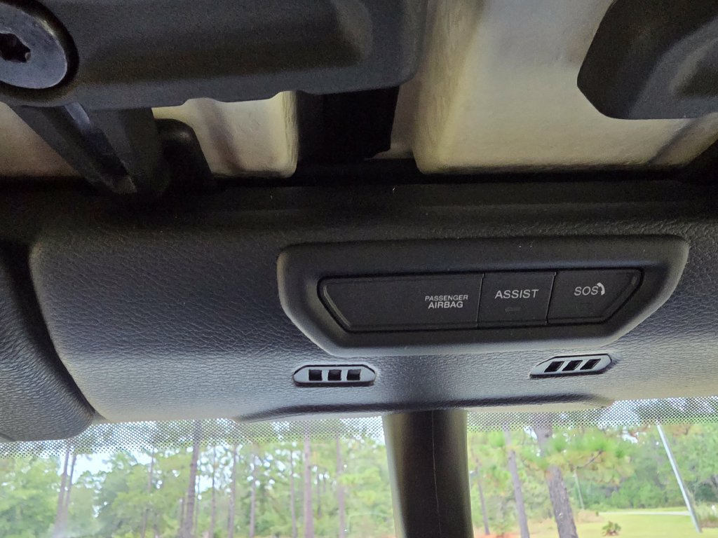 Used 2022 Jeep Wrangler Unlimited Sahara w/ Cold Weather Group AWD/4WD image 33