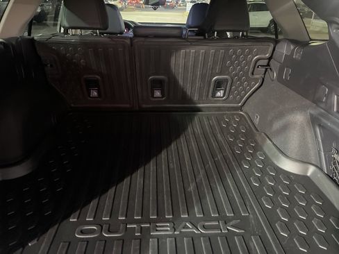 Certified 2025 Subaru Outback Limited XT image 9