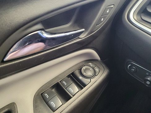 Used 2024 Chevrolet Equinox LS w/ LS Convenience Package AWD/4WD image 27