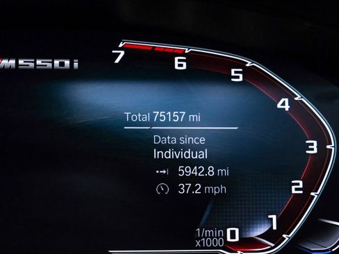 Used 2020 BMW M550i xDrive w/ Executive Package AWD/4WD image 23