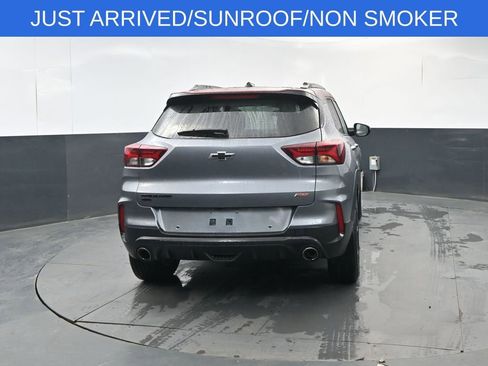 Used 2022 Chevrolet TrailBlazer RS w/ Sun and Liftgate Package image 4