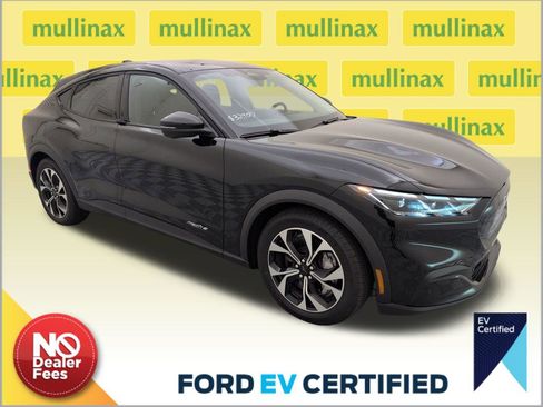 Used 2025 Ford Mustang Mach-E Select w/ Comfort Package Lite RWD image 1