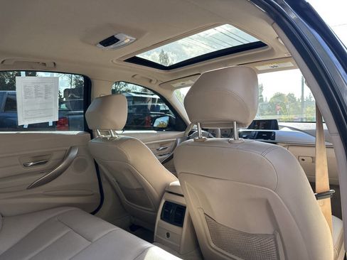 Used 2012 BMW 328i Sedan w/ Premium Pkg image 20