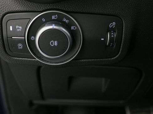 Used 2020 Alfa Romeo Stelvio Ti Sport w/ Quick Order Package 22S Sport image 44