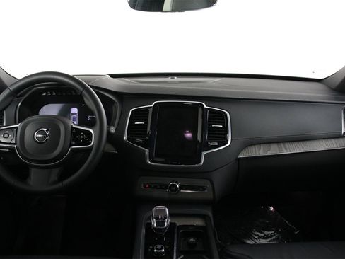 Certified 2023 Volvo XC90 T8 Ultimate w/ Protection Package Premier image 7