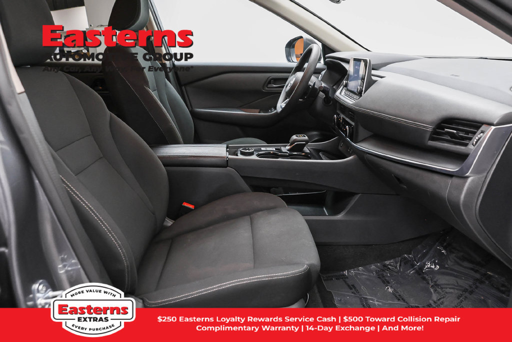 Used 2024 Nissan Rogue S AWD/4WD image 25