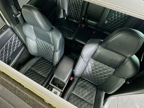 Used 2023 Mitsubishi Outlander SEL image 11