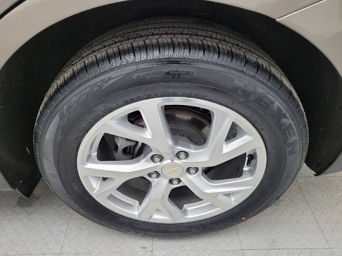 Used 2019 Chevrolet Equinox Premier image 31