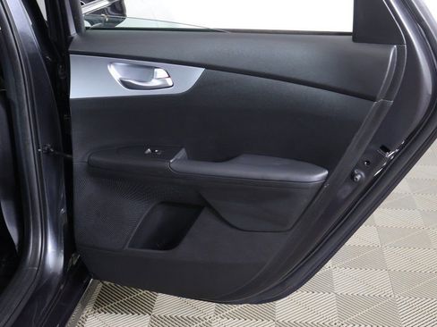 Used 2023 Kia Forte LXS w/ LXS Technology Package FWD image 24