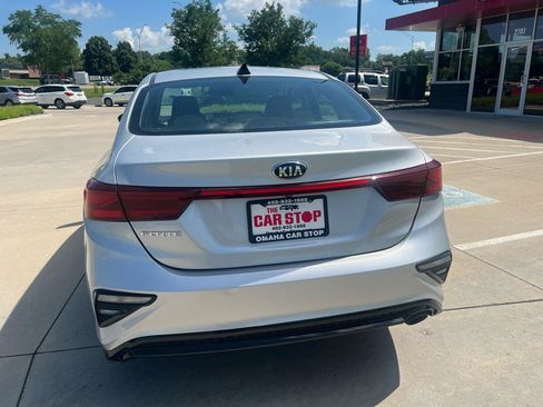 Used 2019 Kia Forte LXS FWD image 7