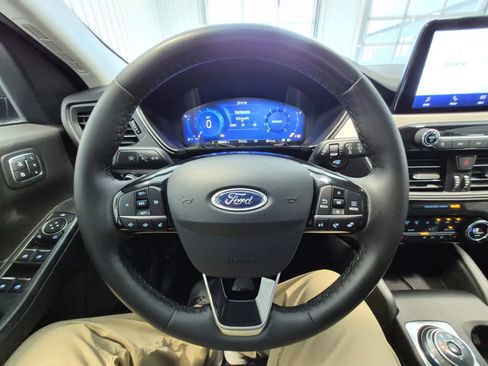 Used 2021 Ford Escape SEL w/ Technology Package AWD/4WD image 27