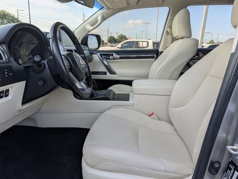 Used 2022 Lexus GX 460 Premium w/ Premium Package AWD/4WD image 25