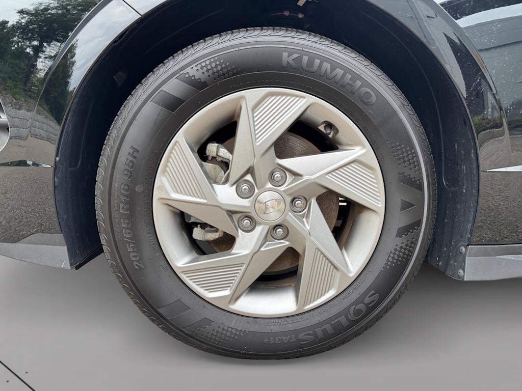 Used 2025 Hyundai Sonata SE FWD image 15