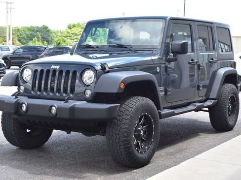 Used 2017 Jeep Wrangler Unlimited Sport w/ Quick Order Package 24S AWD/4WD image 11