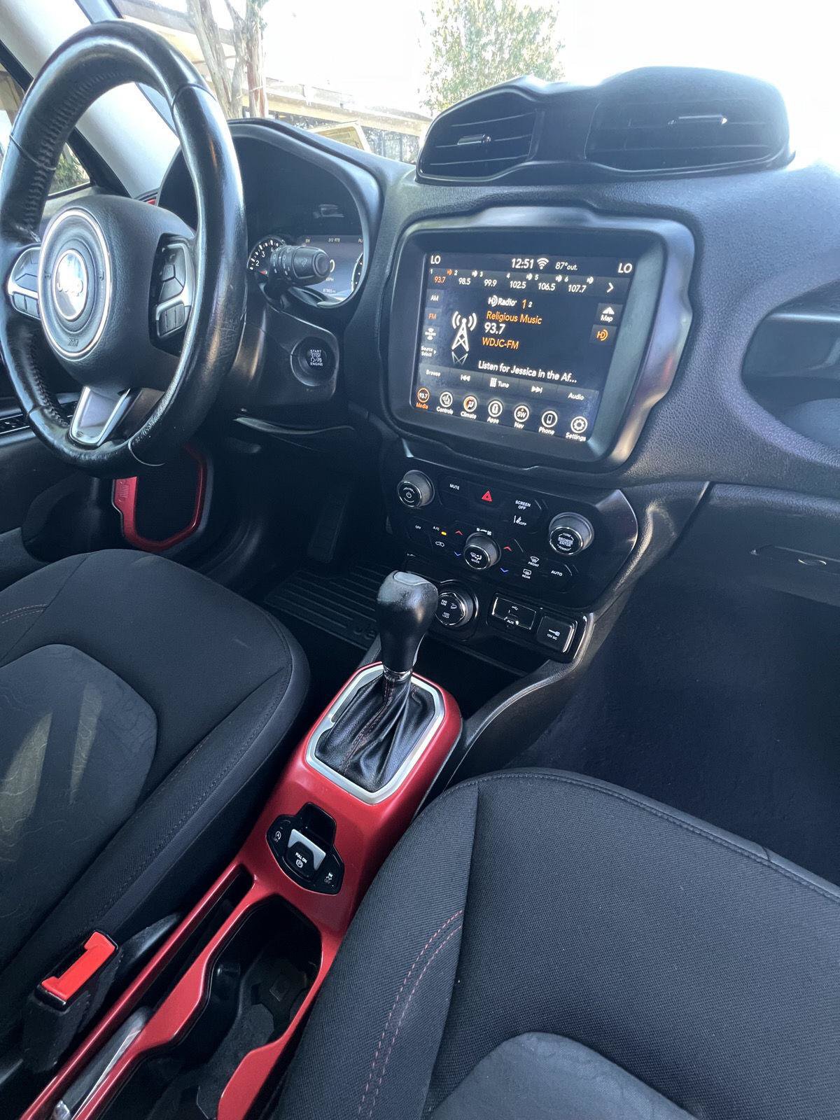 Used 2021 Jeep Renegade Trailhawk AWD/4WD image 42