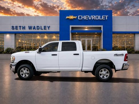 Used 2023 RAM 2500 Tradesman w/ Safety Group AWD/4WD image 4