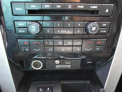 Used 2012 Ford F150 Platinum image 23