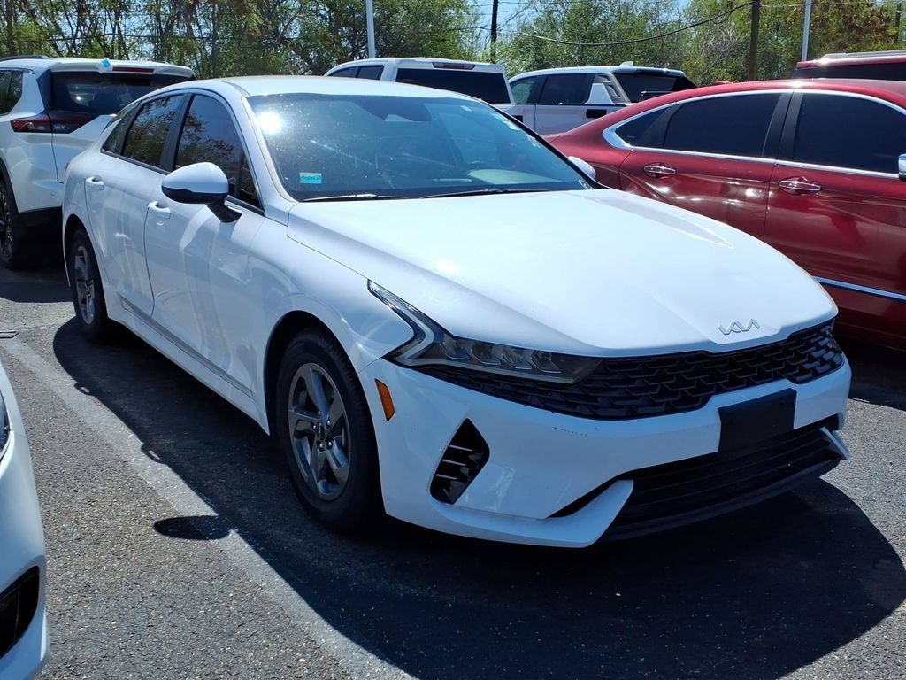 Used 2024 Kia K5 LXS FWD image 1