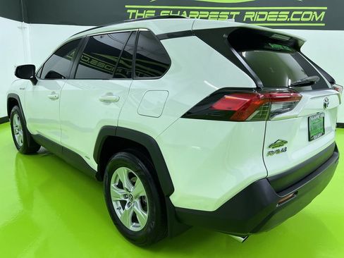 Used 2019 Toyota RAV4 LE AWD/4WD image 7