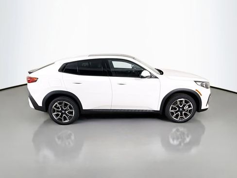 New 2025 BMW X2 xDrive28i w/ Convenience Package image 8