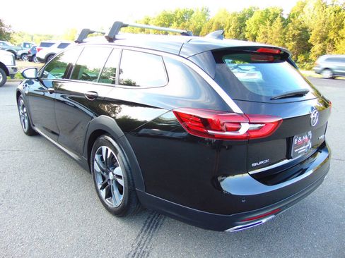 Used 2018 Buick Regal Essence w/ Driver Confidence Package #1 AWD/4WD image 34