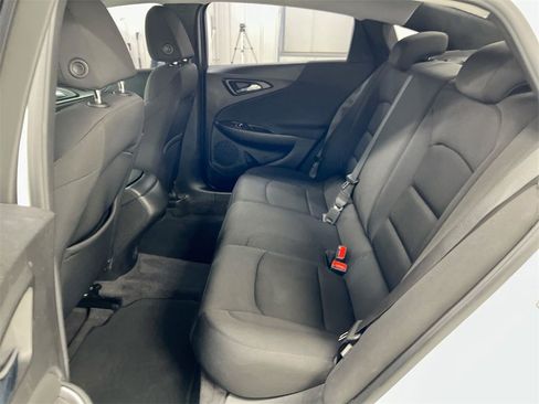 Used 2019 Chevrolet Malibu LS image 21