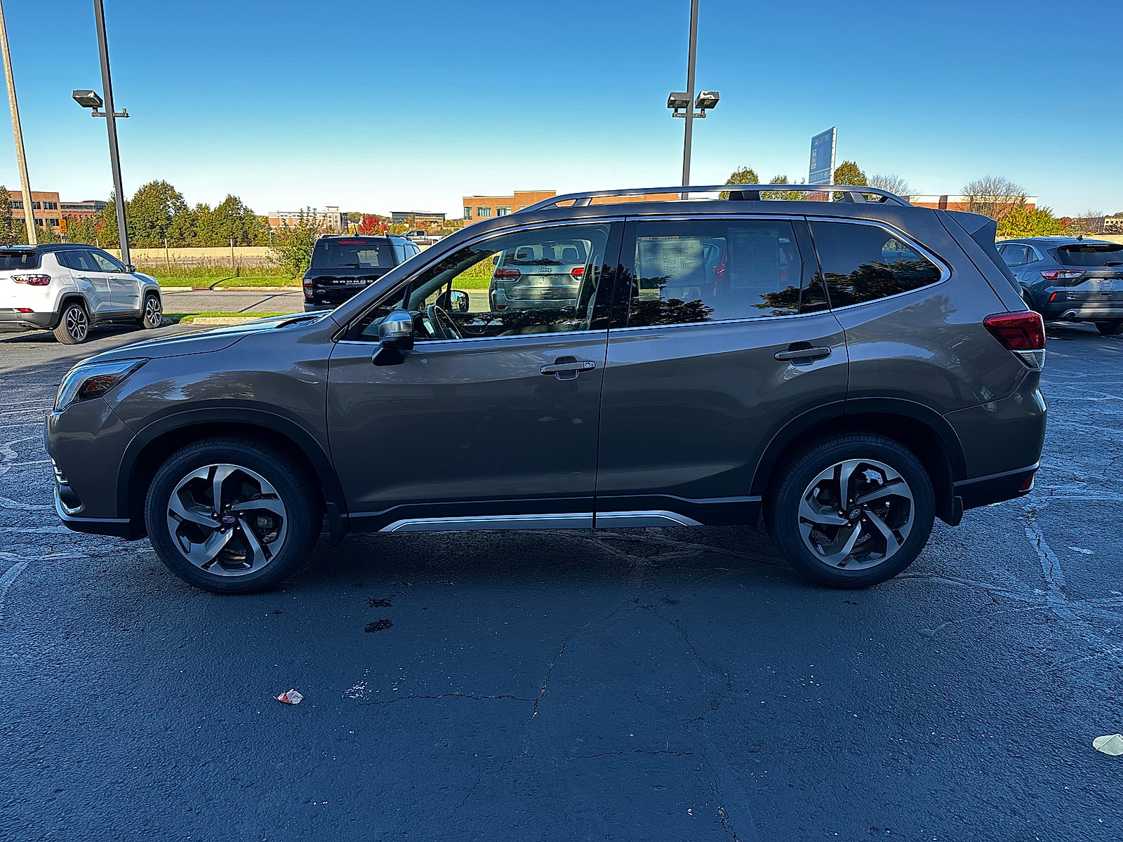 Certified 2023 Subaru Forester Touring AWD/4WD image 6