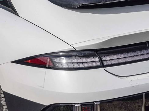 Used 2024 Hyundai Ioniq 6 SEL image 14