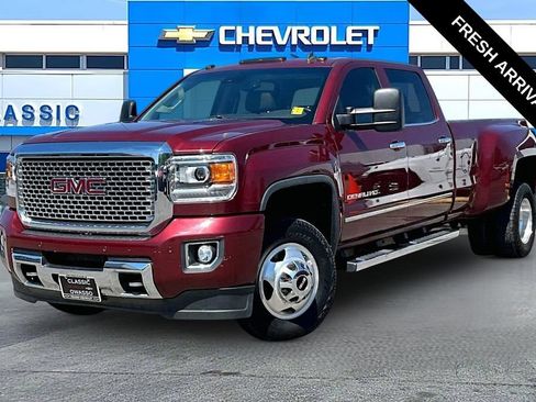 Used 2015 GMC Sierra 3500 Denali AWD/4WD image 2