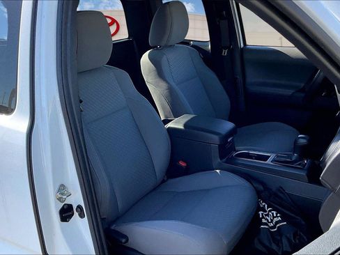 Used 2021 Toyota Tacoma SR image 7