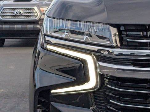 Used 2024 Chevrolet Suburban LT image 10