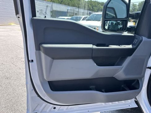 New 2024 Ford F550 XL image 19