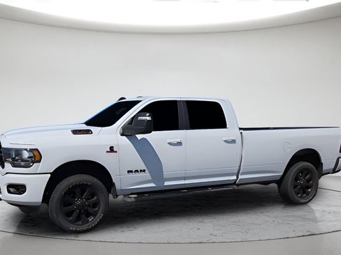 Used 2023 RAM 3500 Big Horn w/ Night Edition AWD/4WD image 14