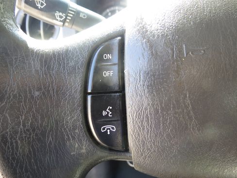 Used 2014 Ford E-150 and Econoline 150 w/ Power Group RWD image 12