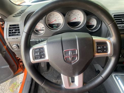 Used 2011 Dodge Challenger R/T RWD image 11